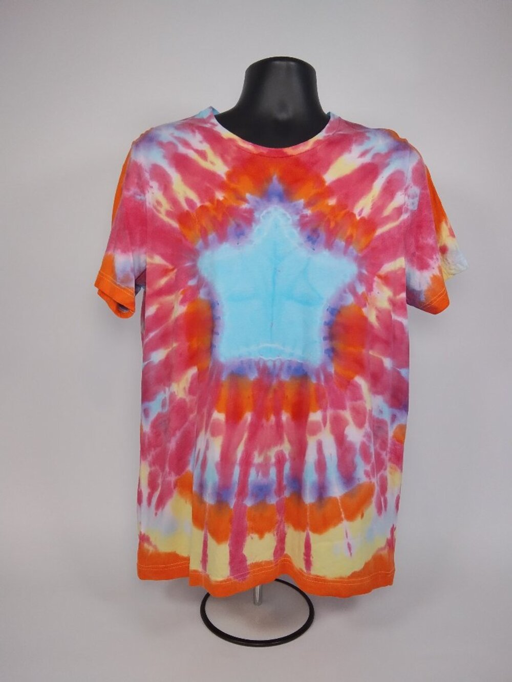 Large Unisex Bella-Canvas 3001C “Star” Liquid Dyed T-Shirt